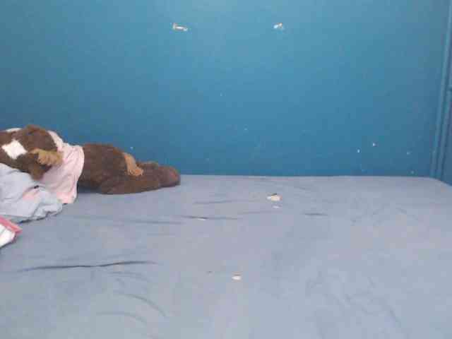 NADINNNE webcam