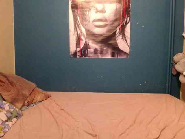 NADINNNE webcam