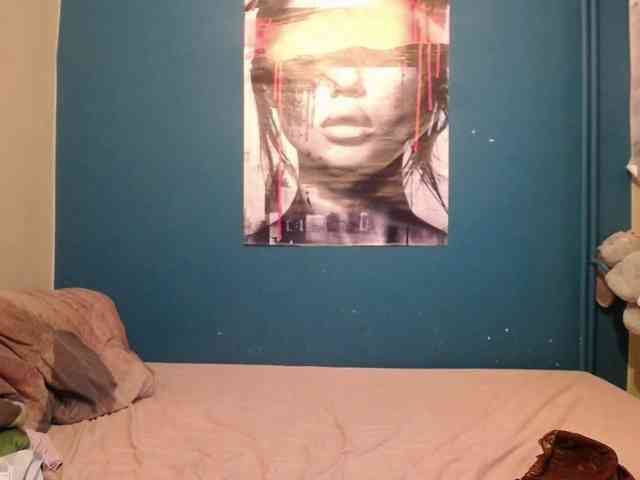 NADINNNE webcam