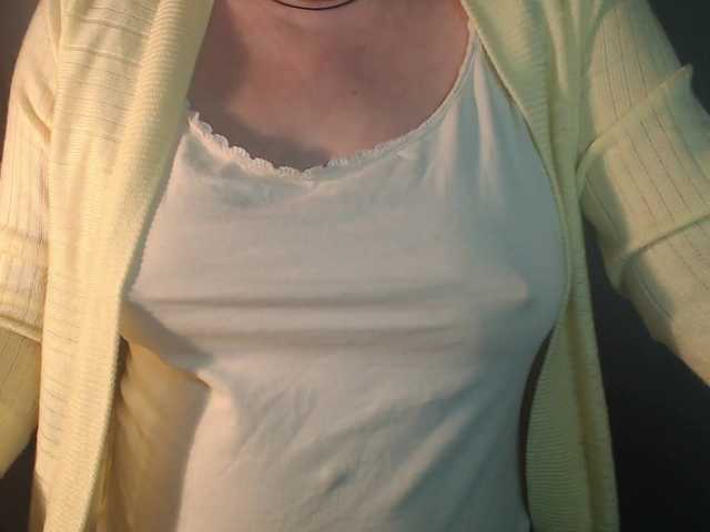 vesna2020's BongaCams show and profile