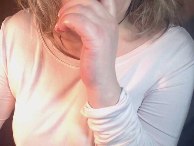 vesna2020's BongaCams show and profile