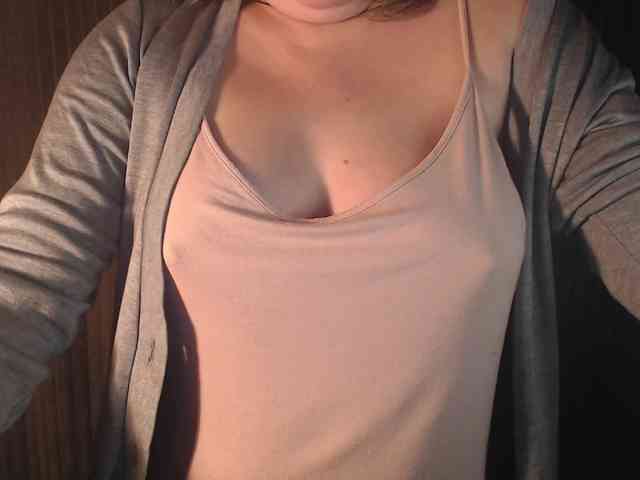 1hardnipples1 webcam