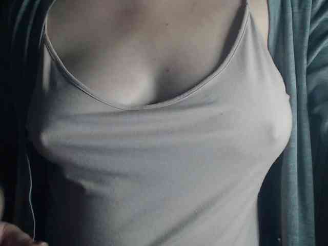 1hardnipples1 webcam