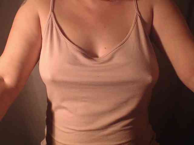 1hardnipples1 webcam