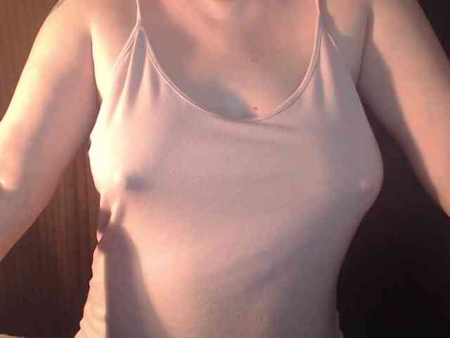 1hardnipples1 webcam