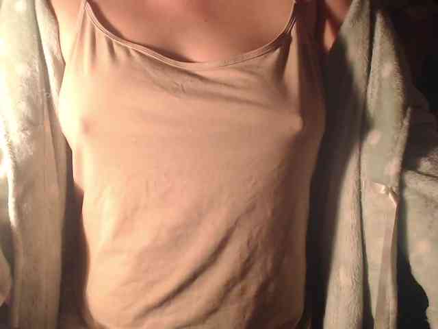 1hardnipples1 webcam