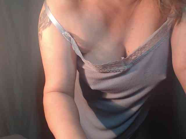 1hardnipples1 webcam