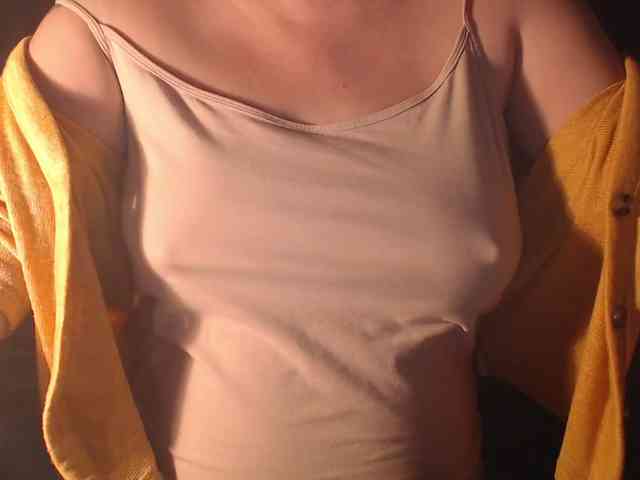 1hardnipples1 webcam