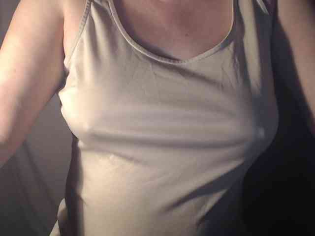 1hardnipples1 webcam