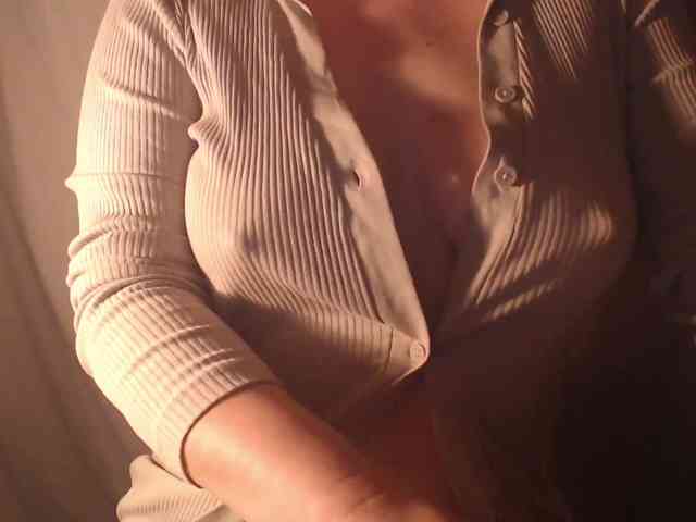 1hardnipples1 webcam