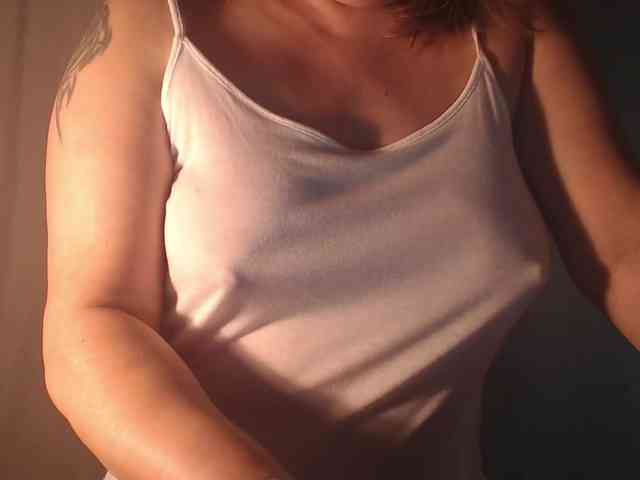 1hardnipples1 webcam