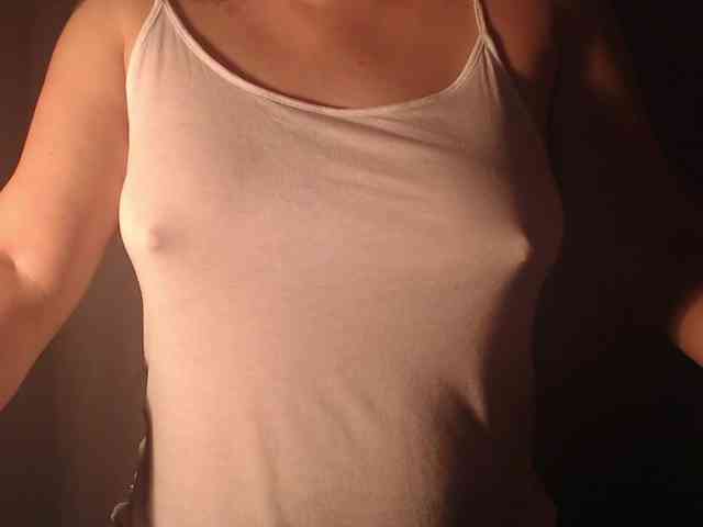 1hardnipples1 webcam