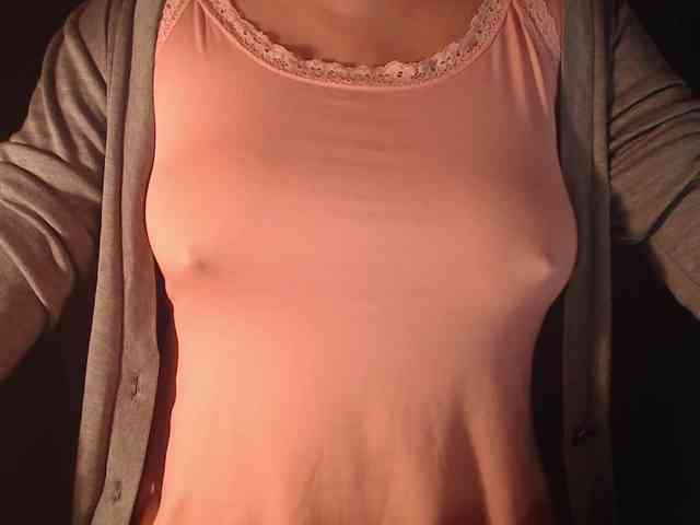 1hardnipples1 webcam