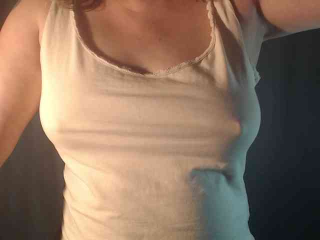 1hardnipples1 webcam