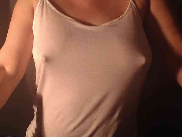 1hardnipples1 webcam