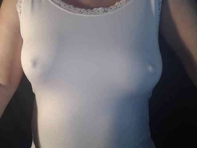 1hardnipples1 webcam