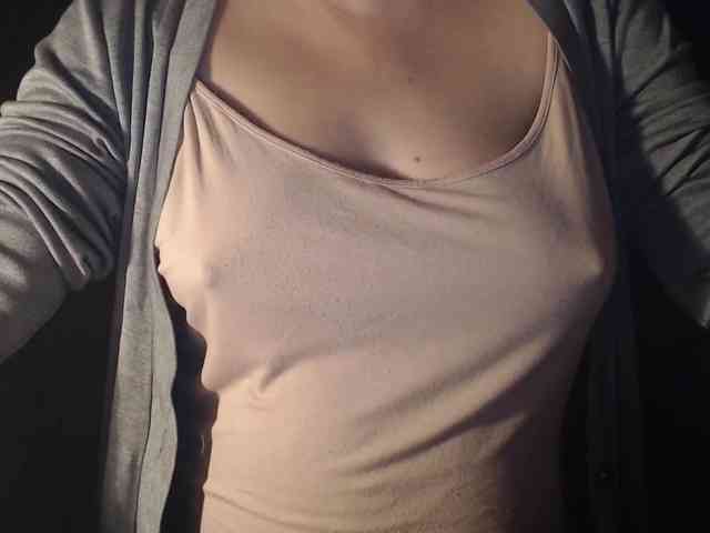 1hardnipples1 webcam