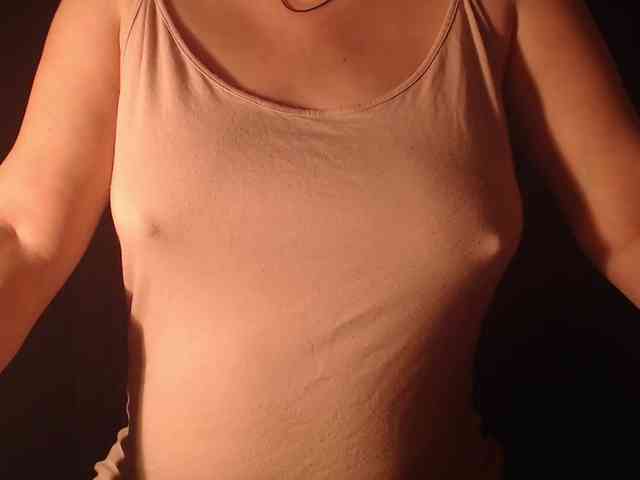 1hardnipples1 webcam