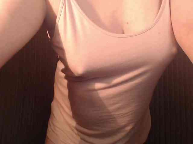 1hardnipples1 webcam