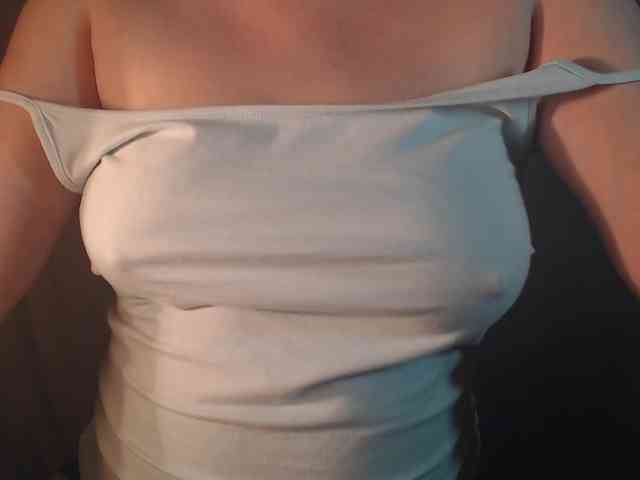 1hardnipples1 webcam