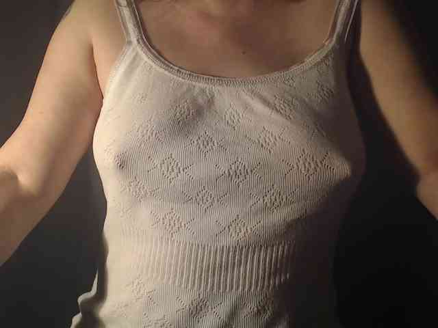 1hardnipples1 webcam