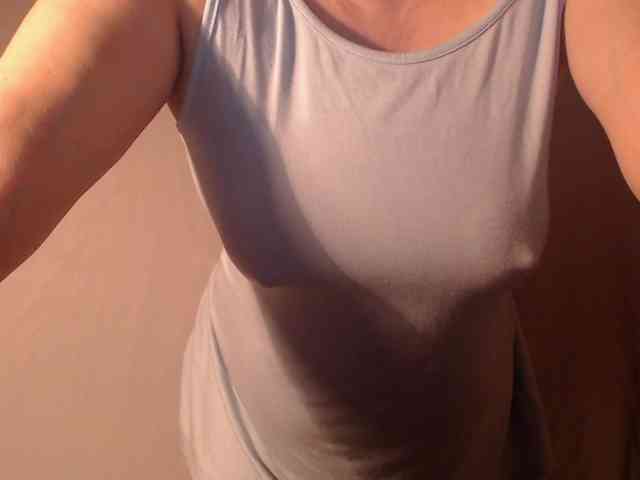 1hardnipples1 webcam