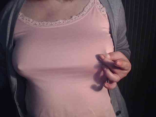 1hardnipples1 webcam