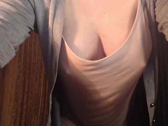 1hardnipples1 webcam