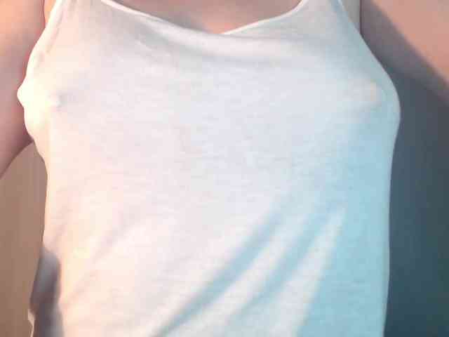 1hardnipples1 webcam