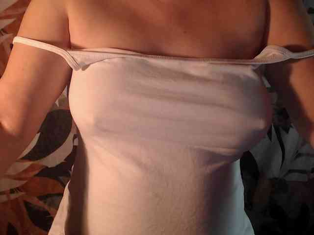 1hardnipples1 webcam