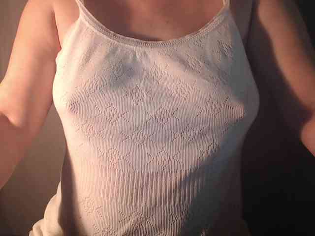 1hardnipples1 webcam