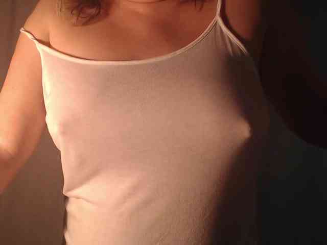 1hardnipples1 webcam