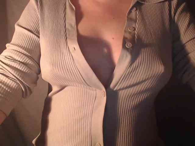 1hardnipples1 webcam