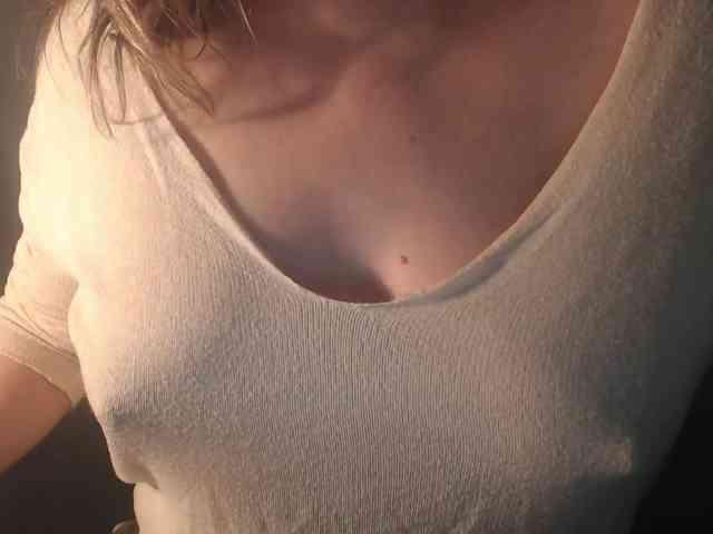 1hardnipples1 webcam