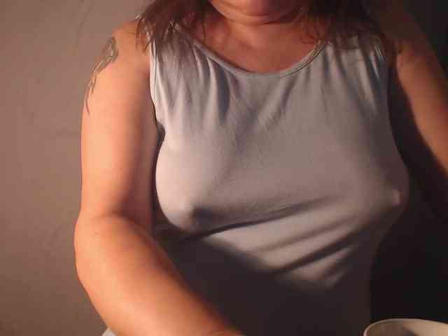 1hardnipples1 webcam