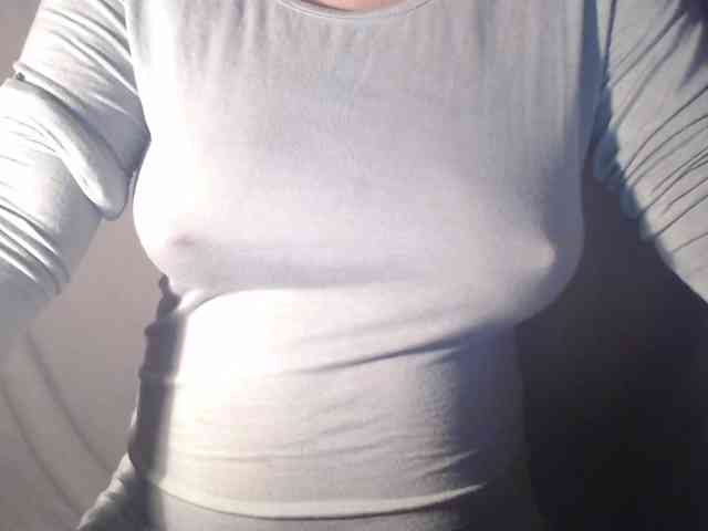 1hardnipples1 webcam