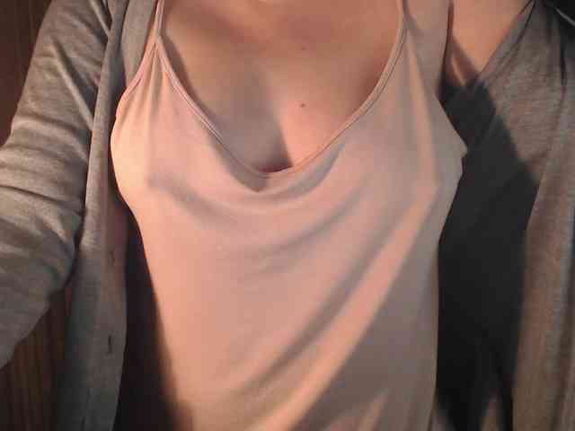 1hardnipples1 webcam