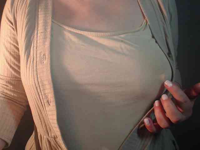 1hardnipples1 webcam