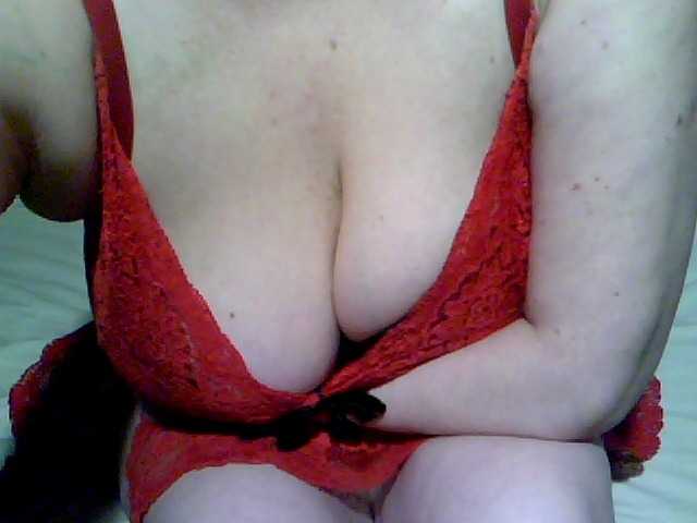 redcherry from BongaCams