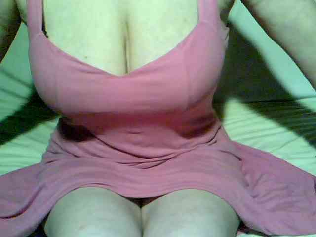 redcherry Live Webcam on BongaCams
