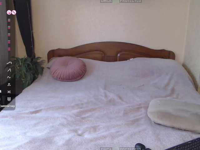 mellannie8's BongaCams profile