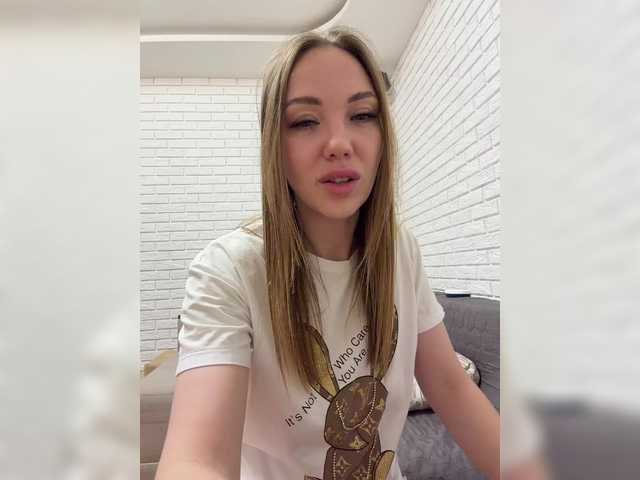 Pepetka22's BongaCams show and profile