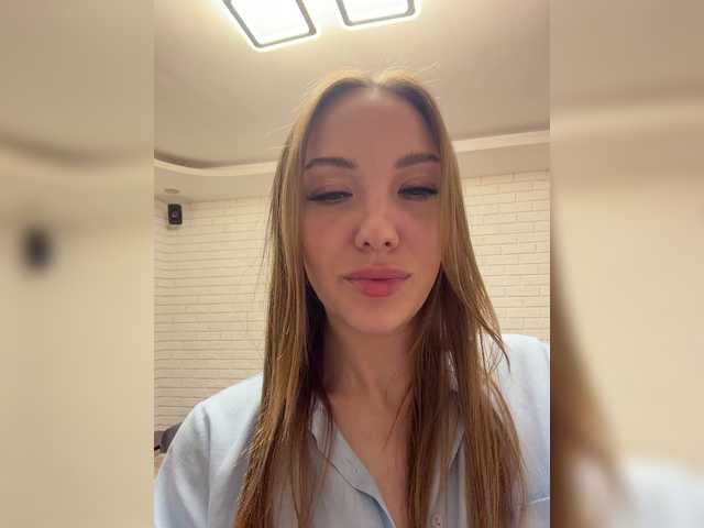 Pepetka22's BongaCams show and profile