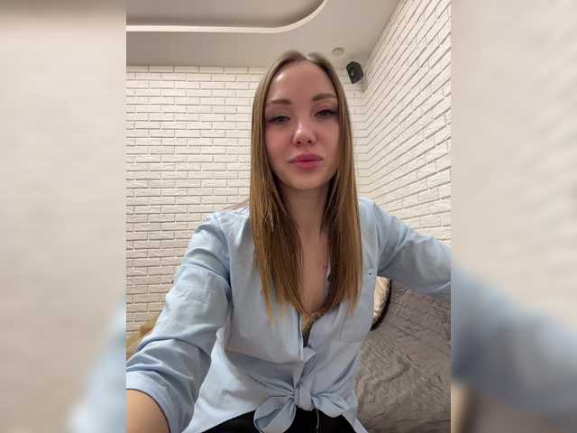 Pepetka22's BongaCams show and profile