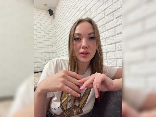 Pepetka22's BongaCams show and profile