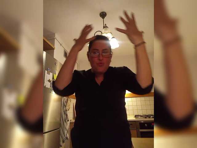 loriktwinss's BongaCams show and profile