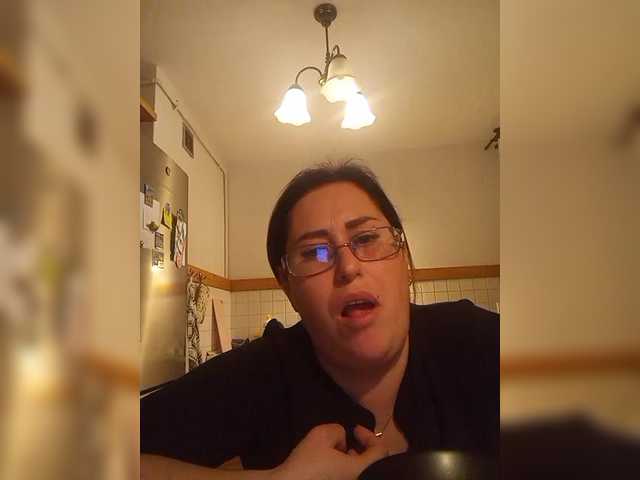 loriktwinss's BongaCams show and profile