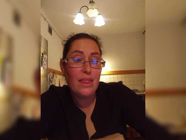 loriktwinss's BongaCams show and profile