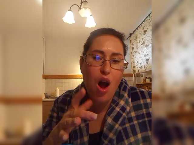 loriktwinss's BongaCams show and profile