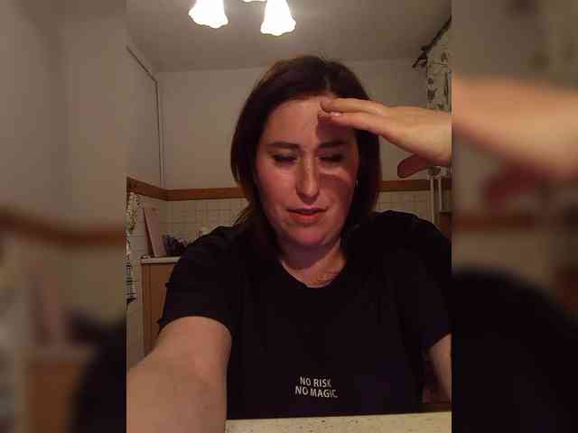 live cam 2 cam Loriktwinss